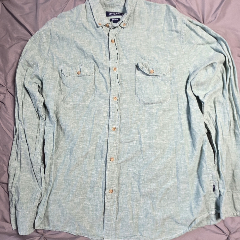 Crown & Ivy Light Blue Casual Button Down Shirt